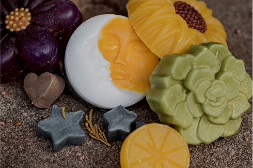 Dani’s DIY Soap Making Tutorial with Lavender and Lemongrass